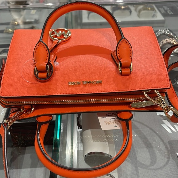 MICHAEL KORS
Sheila Small Faux Saffiano Leather Satchel
Poppy 
NWT - Picture 7 of 16